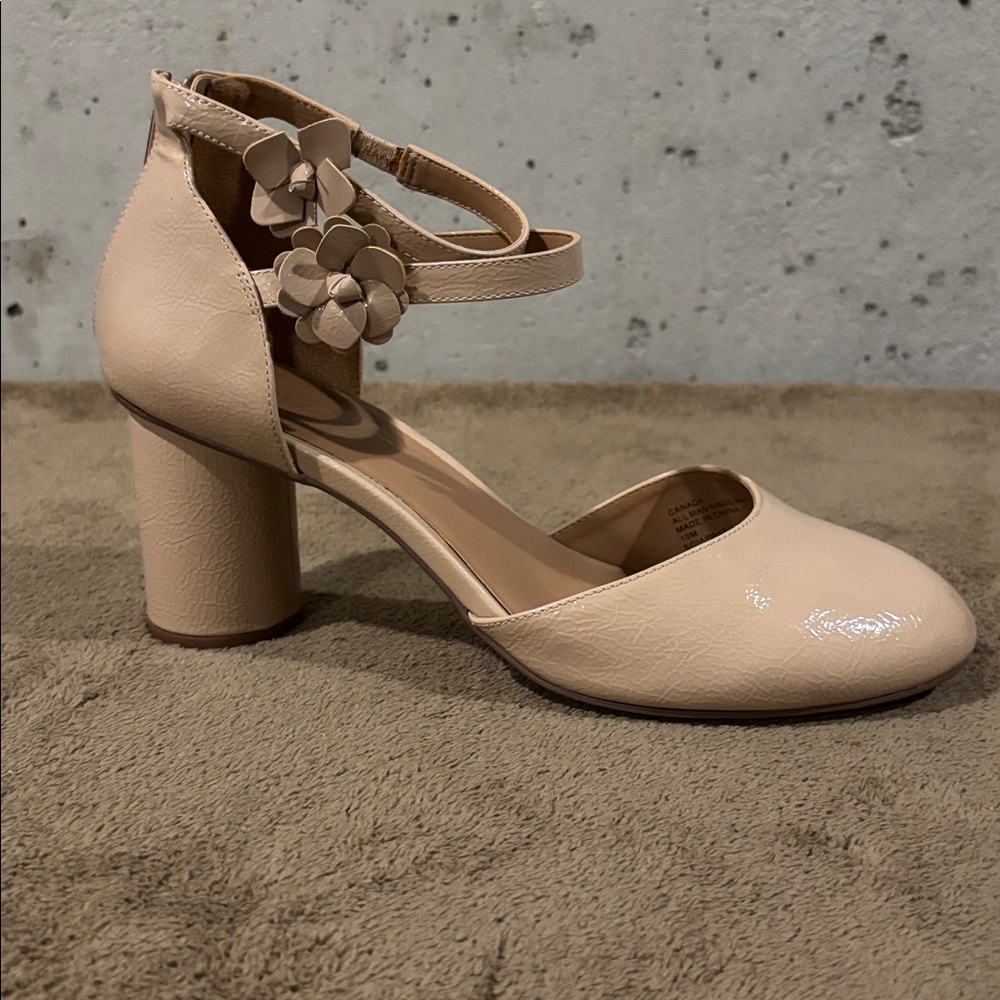 Nanette Lepore Tan Canada Patent Leather Ankle-Strap Round Toe Round Heel Pump